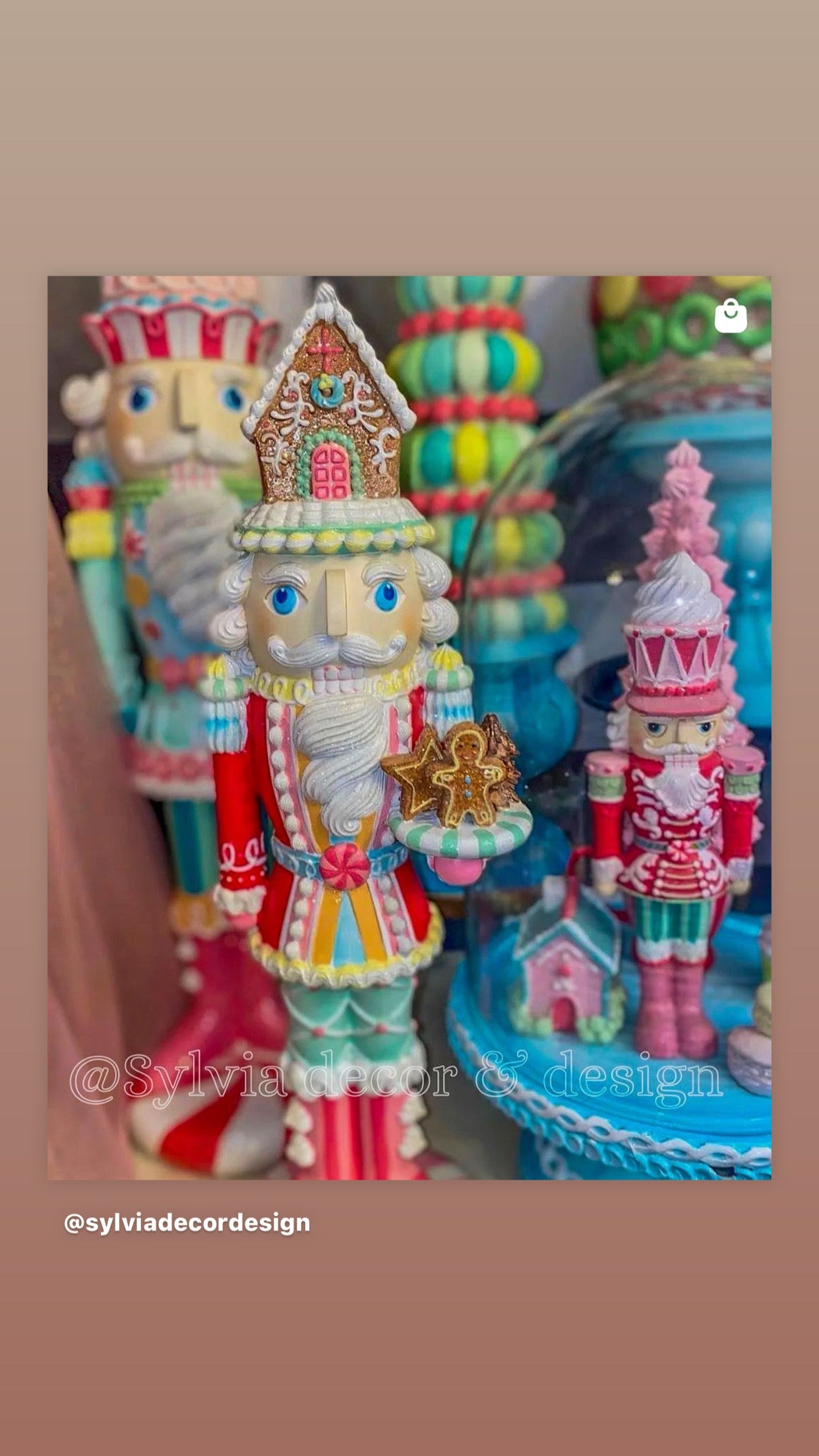 Candy Nutcracker W/Cake ~ pre~order