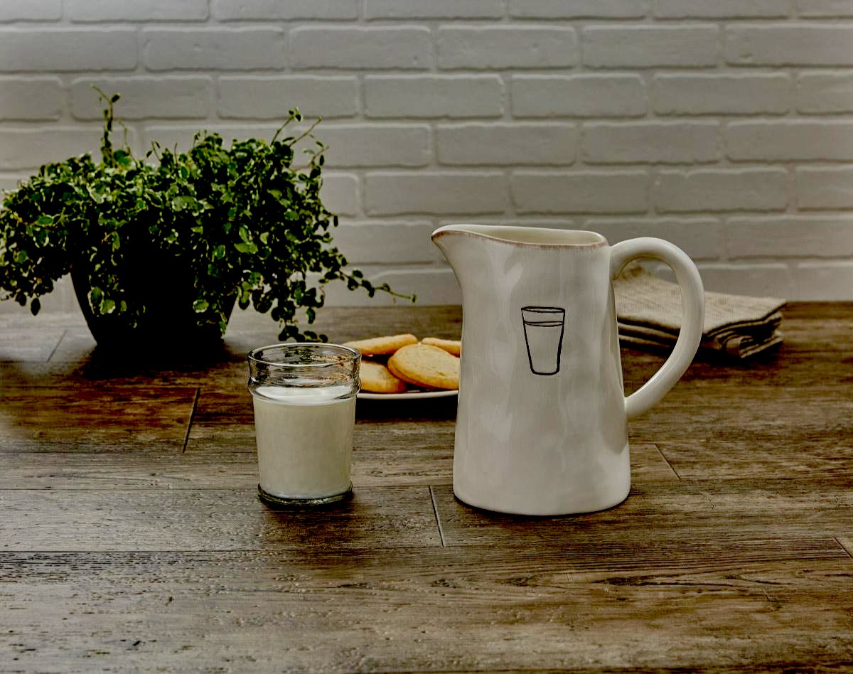 Icon Stoneware Pitcher